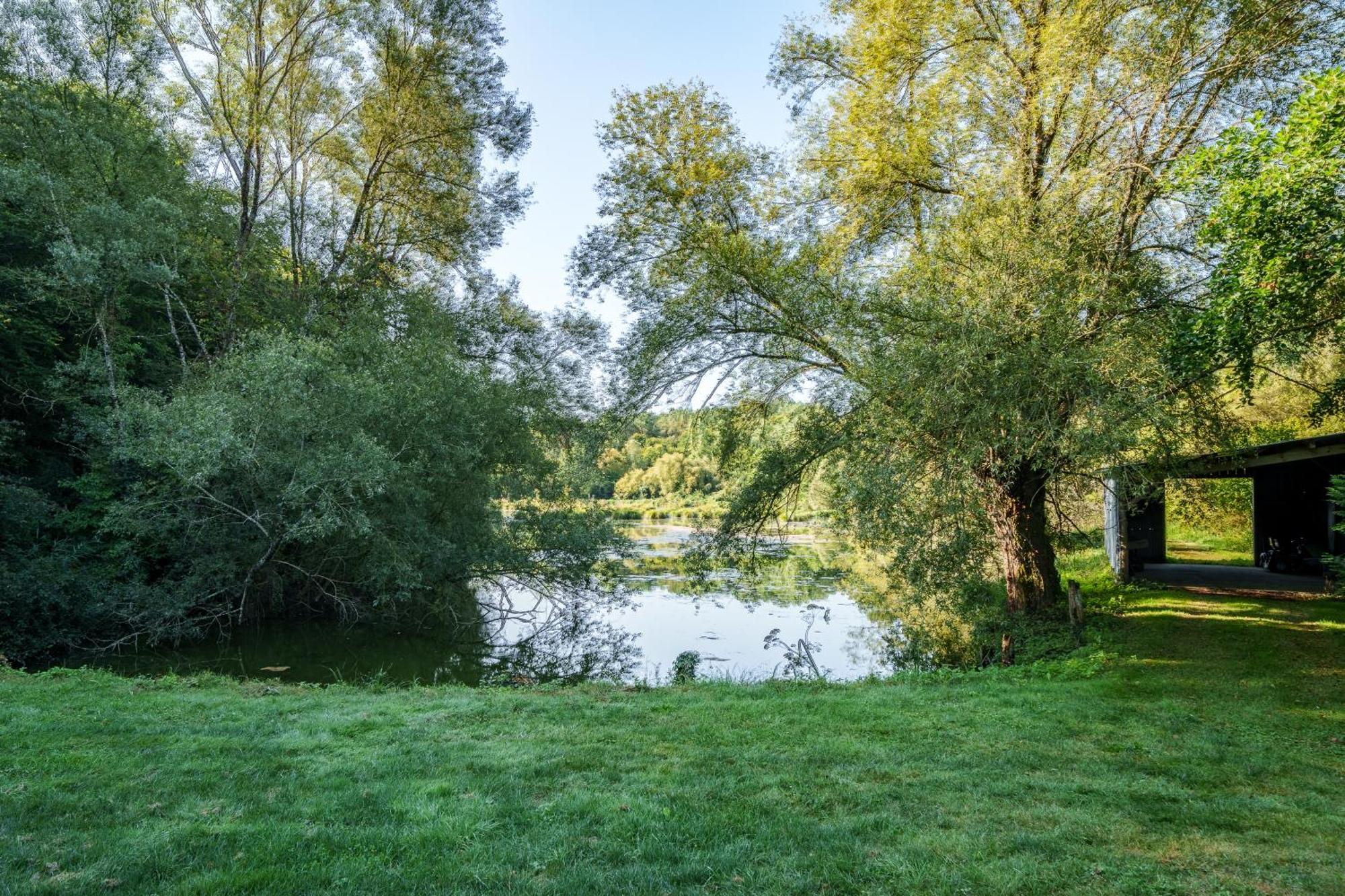 La Cabane Du Pont Du Douet Mazières-de-Touraine Eksteriør billede